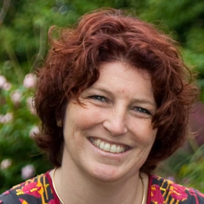 Esther Bakker