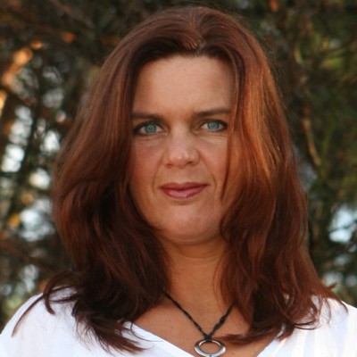 Xandra van Riet